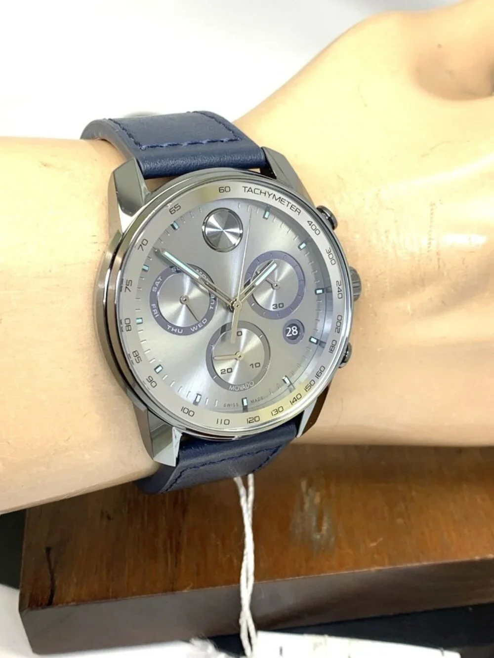Movado Men's Watch 3600909 Swiss Quartz Chronograph Gray Dial Leather Band 44mm